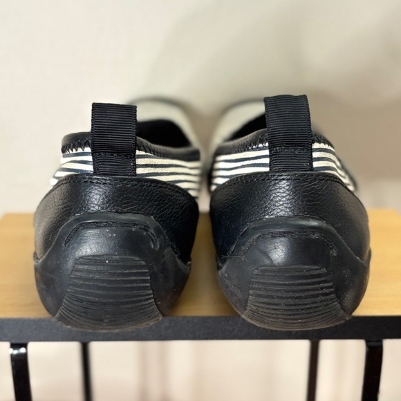 Ros Hommerson Black & White Striped Leather Slip On Shoes Size 9 - Picture 11 of 15